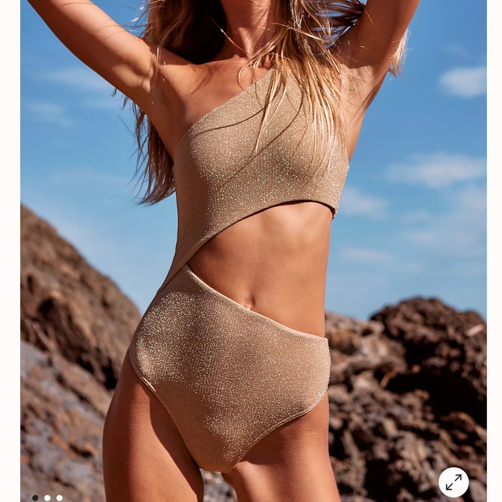 BRAND NEW BEACH RIOT GOLD SWIMSUIT